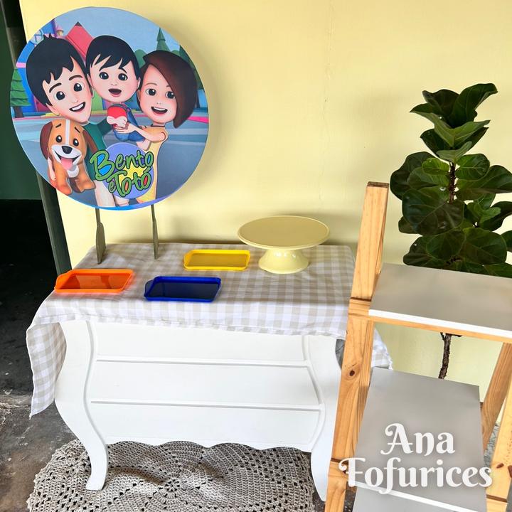 Mini festa Prata: painel personalizado com cachorrinho